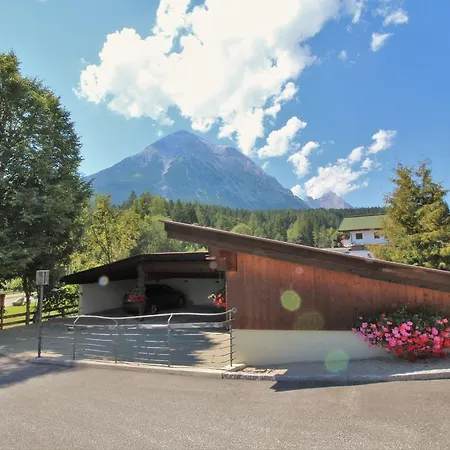 Konukevi Ivos Sonnenpension 3*