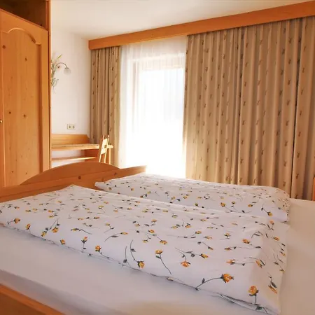 Guest house Ivos Sonnenpension 3*