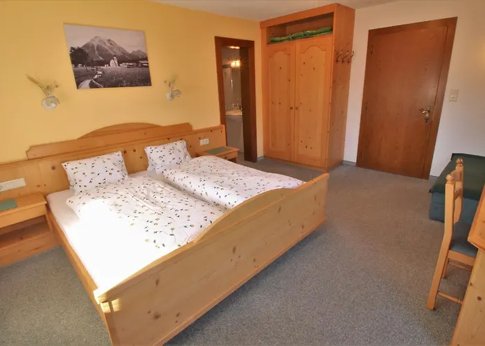 Gasthof Ivos Sonnenpension Leutasch