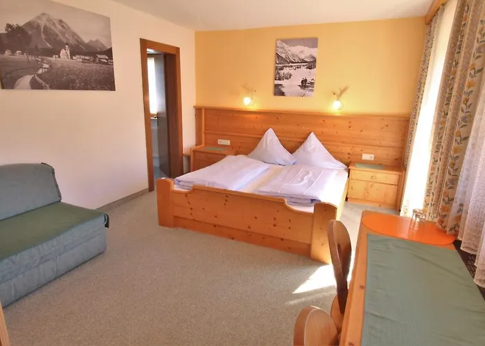 Gasthof Ivos Sonnenpension Leutasch